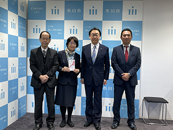 全日本不動産協会千葉県本部
市川・浦安支部 寄附贈呈式の画像