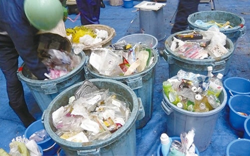 画像:組成分析の様子